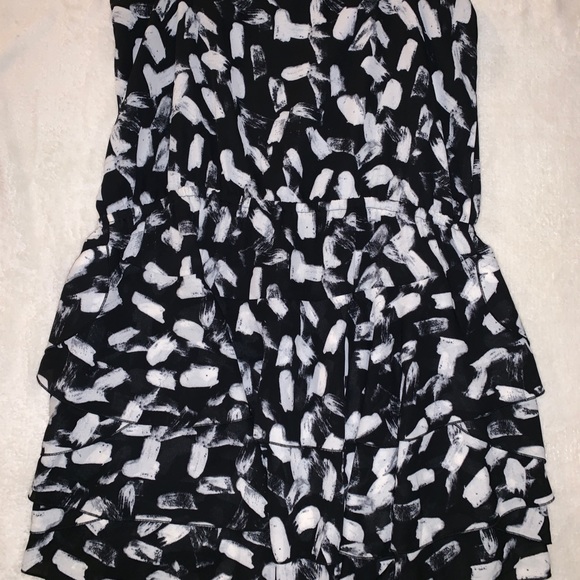 Banana Republic Print Ruffle Dress - Picture 5 of 5